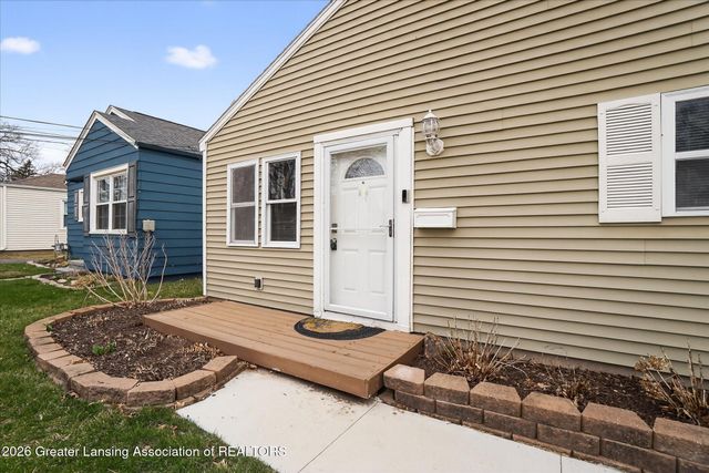 1414 Cooper Avenue, Lansing, MI 48910