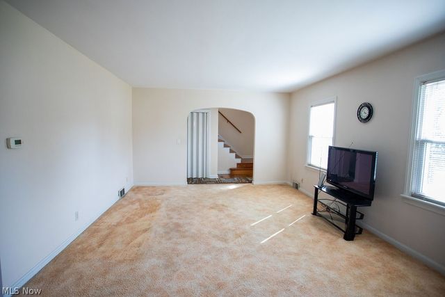 303 N Bentley Avenue, Niles, OH 44446