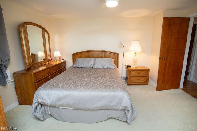 303 N Bentley Avenue, Niles, OH 44446