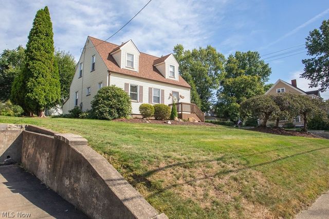 303 N Bentley Avenue, Niles, OH 44446