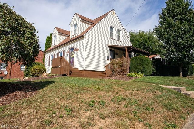 303 N Bentley Avenue, Niles, OH 44446