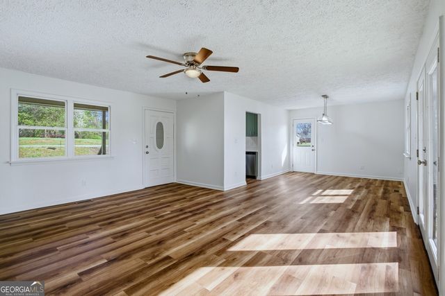 16 Rosenwald Drive, Hampton, GA 30228