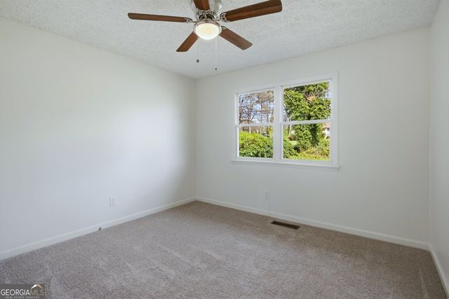 16 Rosenwald Drive, Hampton, GA 30228