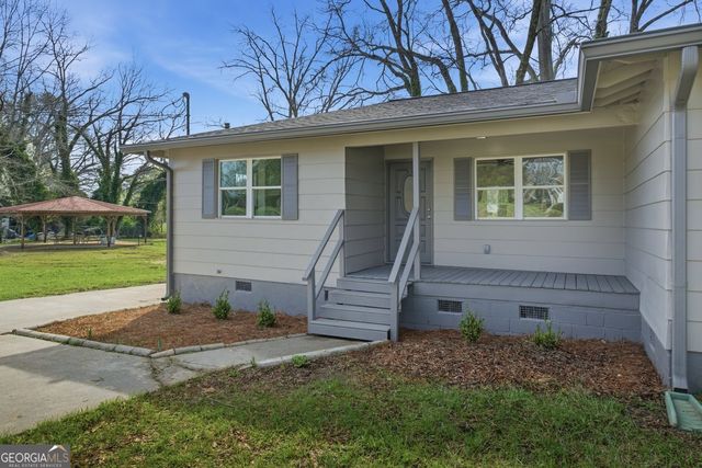 16 Rosenwald Drive, Hampton, GA 30228