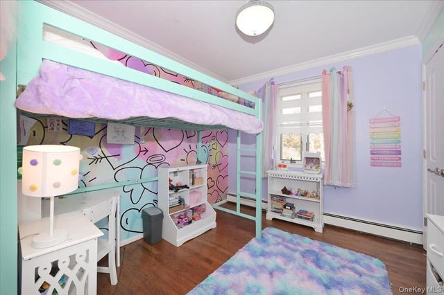 332 Sea Cliff Street, Islip Terrace, NY 11752