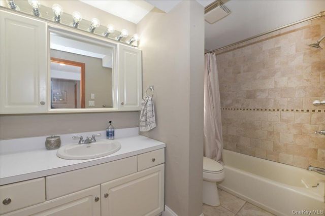 332 Sea Cliff Street, Islip Terrace, NY 11752