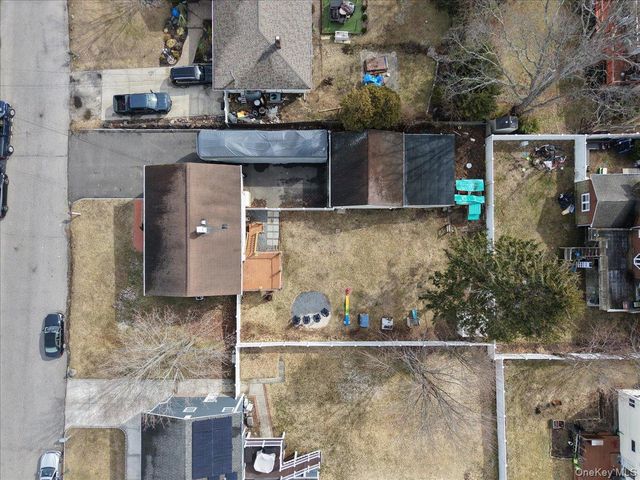 332 Sea Cliff Street, Islip Terrace, NY 11752