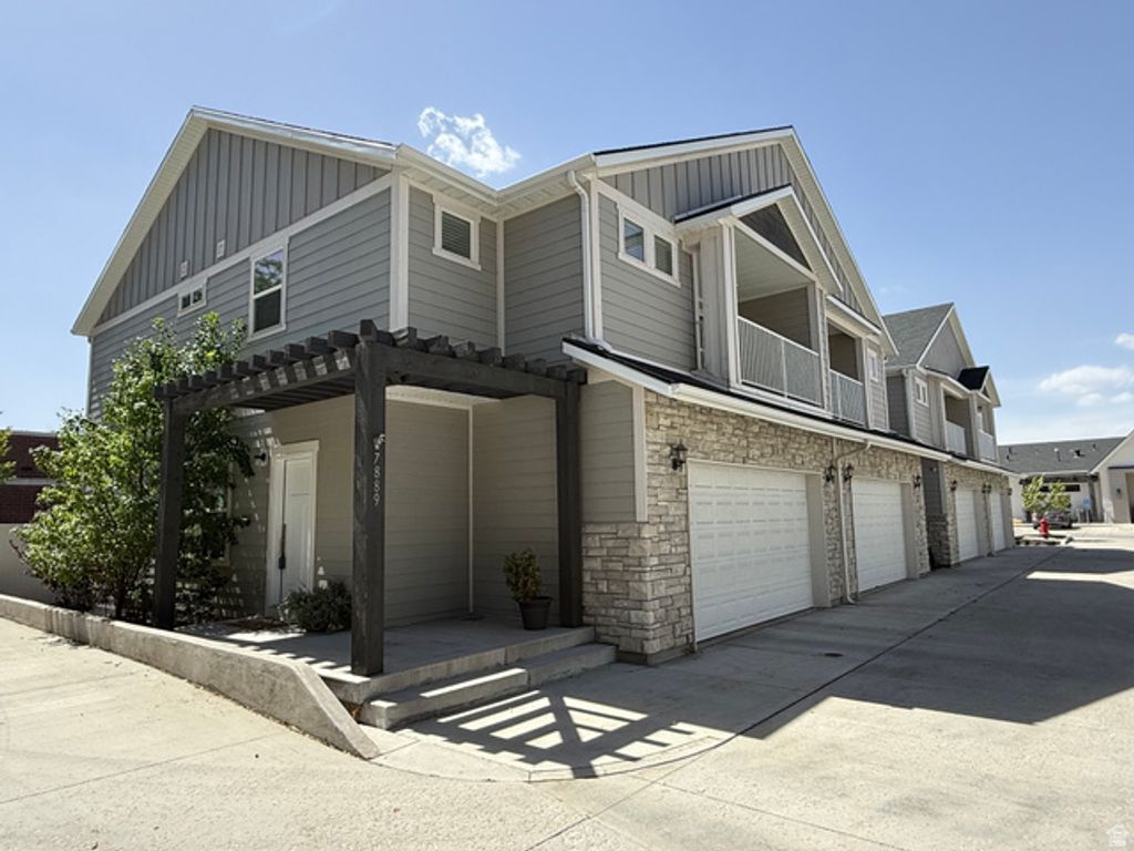 7889 S 700 E, Sandy, UT 84070 — exterior