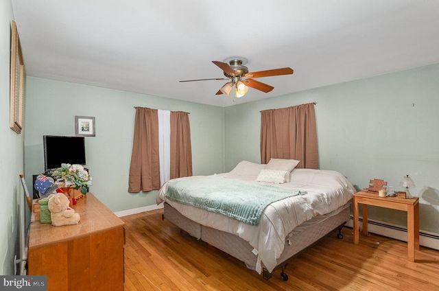 1003 APPLE DRIVE, Mechanicsburg, PA 17055