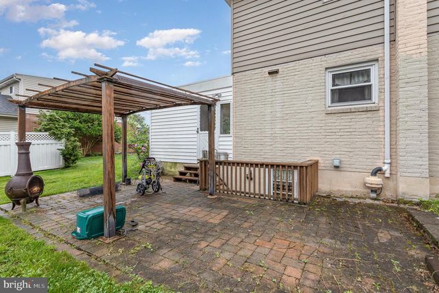 1003 APPLE DRIVE, Mechanicsburg, PA 17055