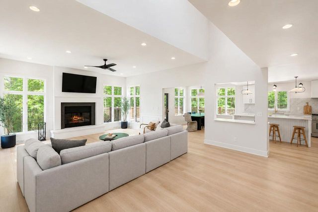 W5971 Pheasant LANE, Plymouth, WI 53073