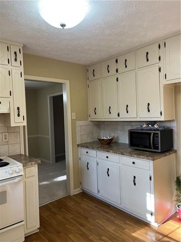 641 Emerald Forest Circle, Lawrenceville, GA 30044