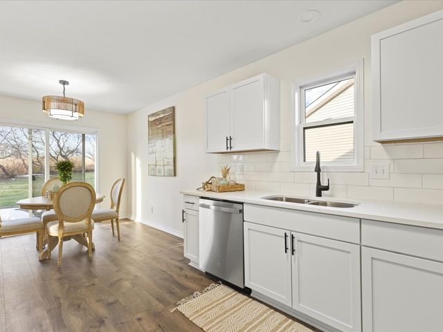 4144 Westridge Drive, Winnebago, IL 61088