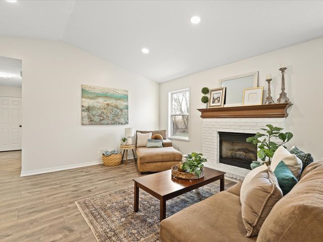 4144 Westridge Drive, Winnebago, IL 61088