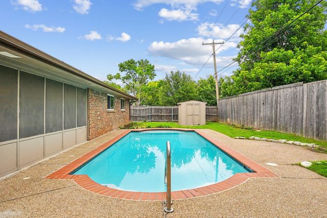 3509 Kelvin Avenue, Fort Worth, TX 76133
