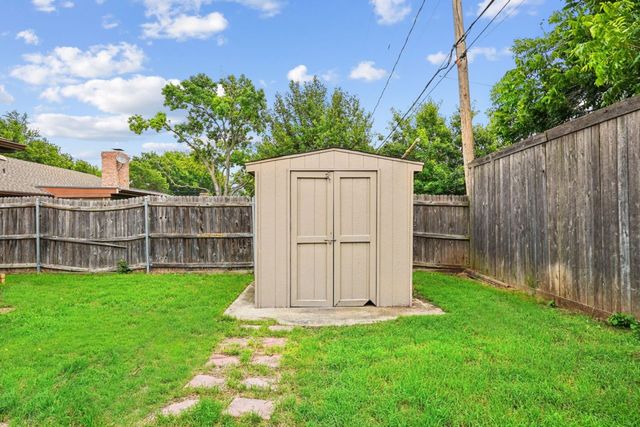 3509 Kelvin Avenue, Fort Worth, TX 76133
