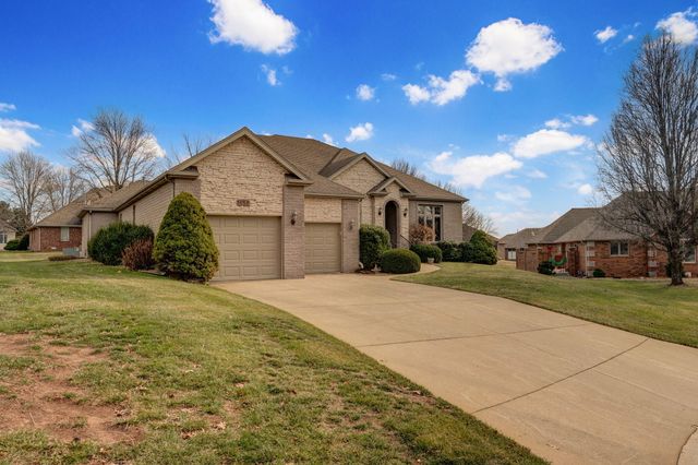 1150 N Yarberry Court, Springfield, MO 65802