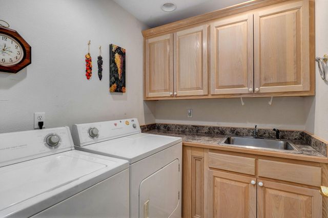 1150 N Yarberry Court, Springfield, MO 65802