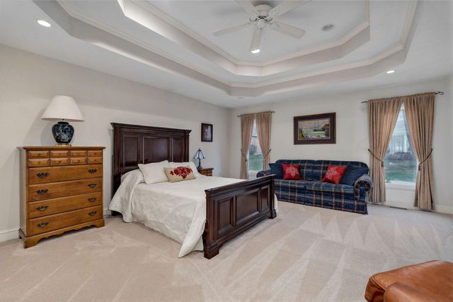1150 N Yarberry Court, Springfield, MO 65802