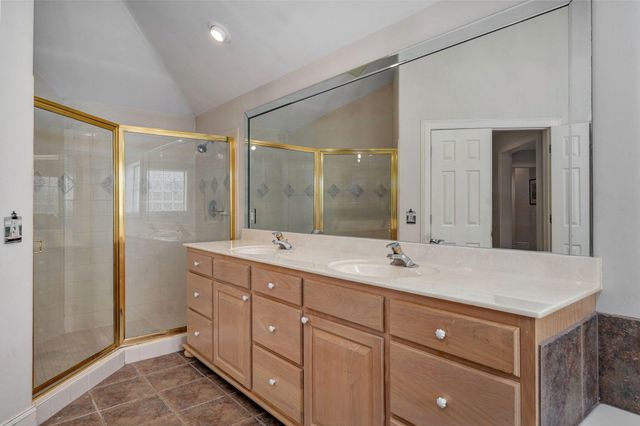 1150 N Yarberry Court, Springfield, MO 65802