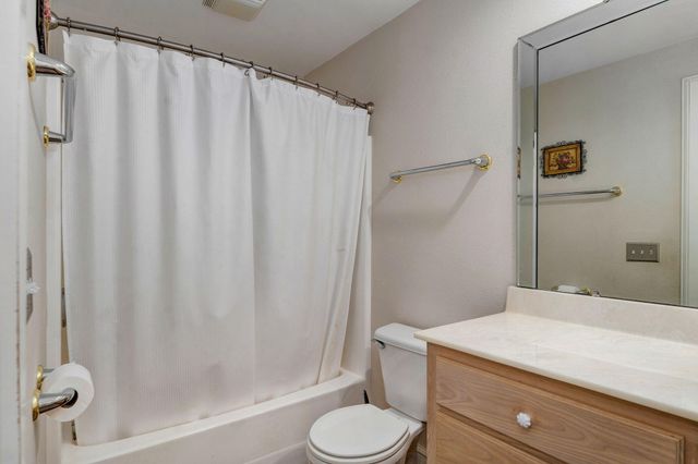 1150 N Yarberry Court, Springfield, MO 65802