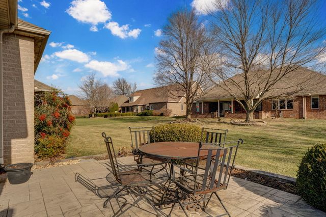 1150 N Yarberry Court, Springfield, MO 65802