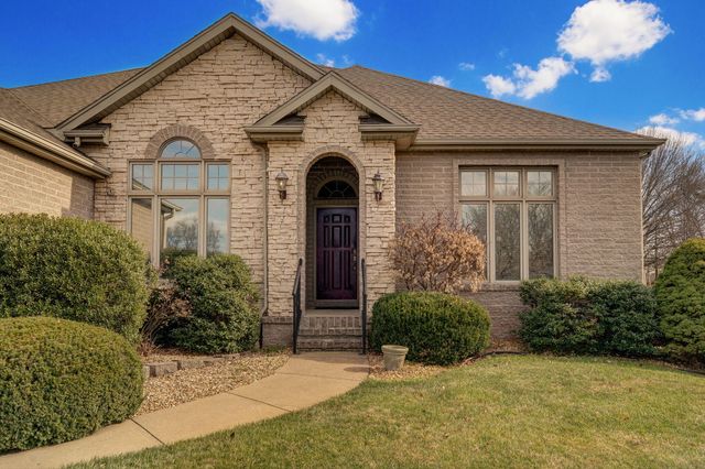 1150 N Yarberry Court, Springfield, MO 65802