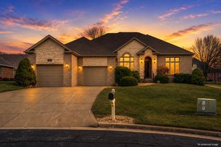 1150 N Yarberry Court, Springfield, MO 65802
