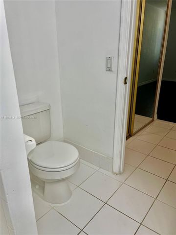 6800 Cypress Road 408, Plantation, FL 33317