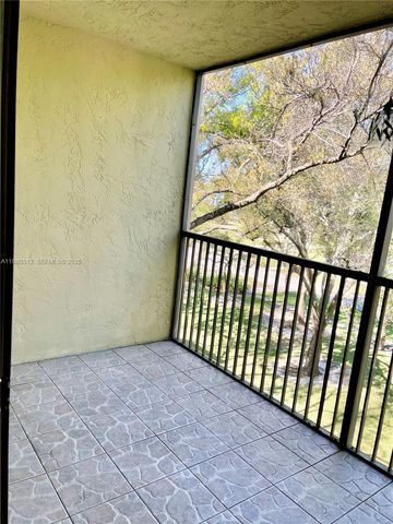 6800 Cypress Road 408, Plantation, FL 33317
