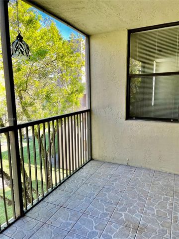 6800 Cypress Road 408, Plantation, FL 33317