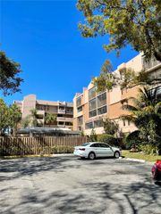 6800 Cypress Road 408, Plantation, FL 33317