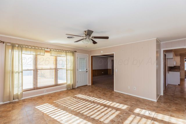 3721 HUNTINGTON Drive, Amarillo, TX 79109