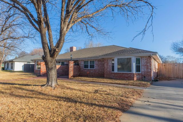 3721 HUNTINGTON Drive, Amarillo, TX 79109
