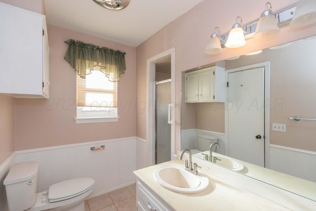 3721 HUNTINGTON Drive, Amarillo, TX 79109