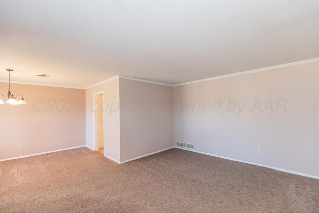 3721 HUNTINGTON Drive, Amarillo, TX 79109