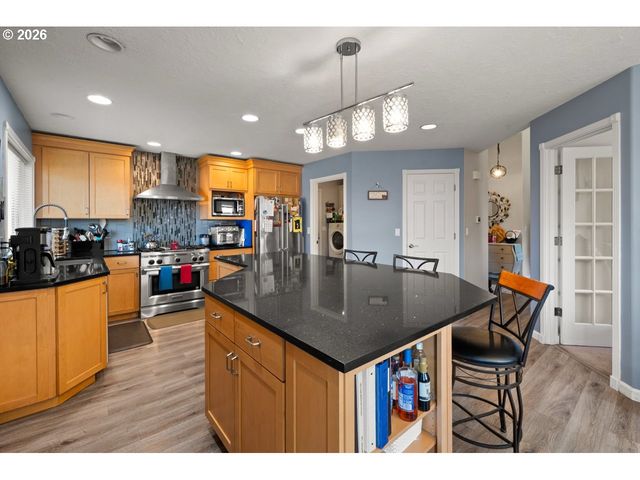 2010 N NUGGET Ln, Newberg, OR 97132