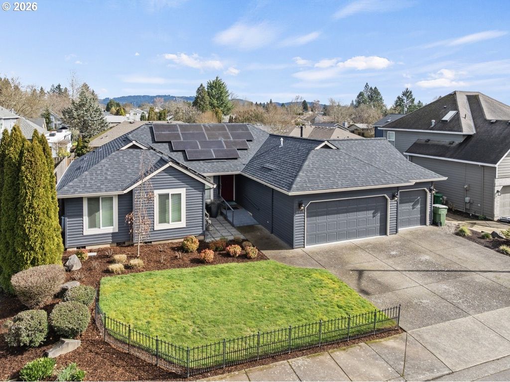 2010 N NUGGET Ln, Newberg, OR 97132