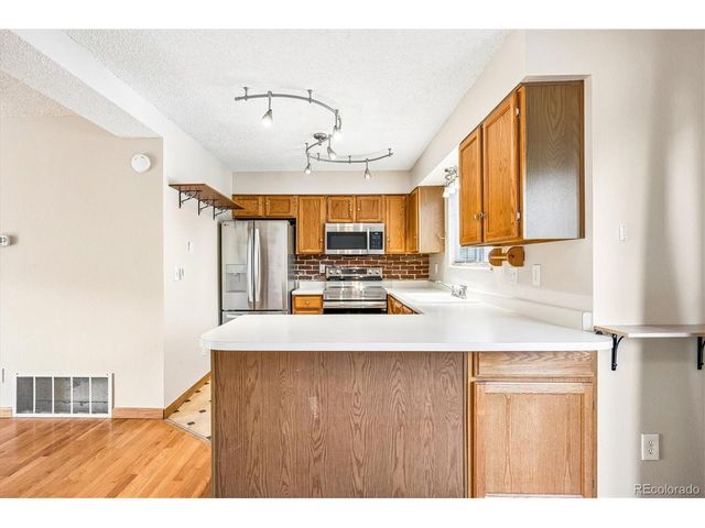11145 W 17th Ave 104, Lakewood, CO 80215