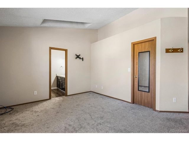 11145 W 17th Ave 104, Lakewood, CO 80215