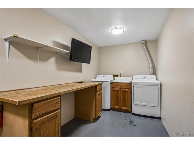 11145 W 17th Ave 104, Lakewood, CO 80215