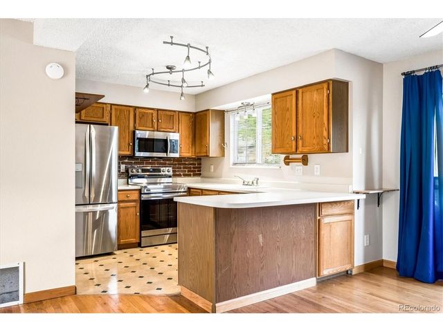 11145 W 17th Ave 104, Lakewood, CO 80215
