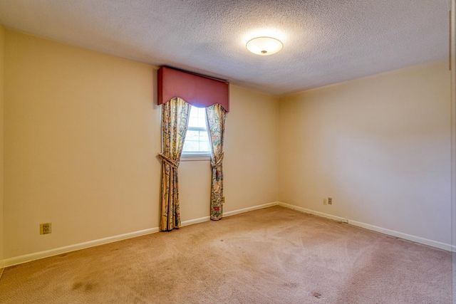 180 Herrle Road, Campobello, SC 29322