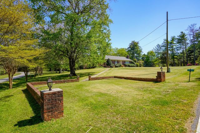 180 Herrle Road, Campobello, SC 29322