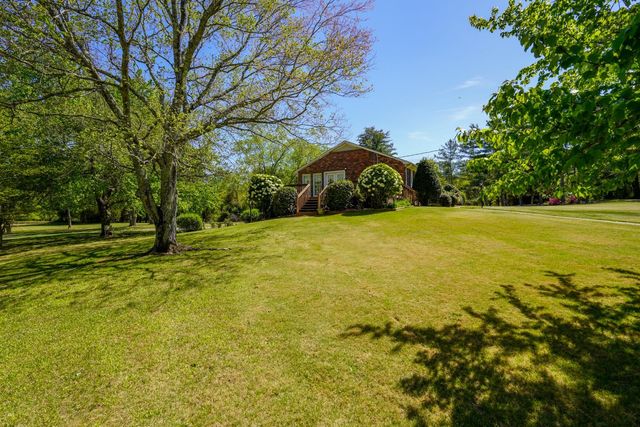 180 Herrle Road, Campobello, SC 29322