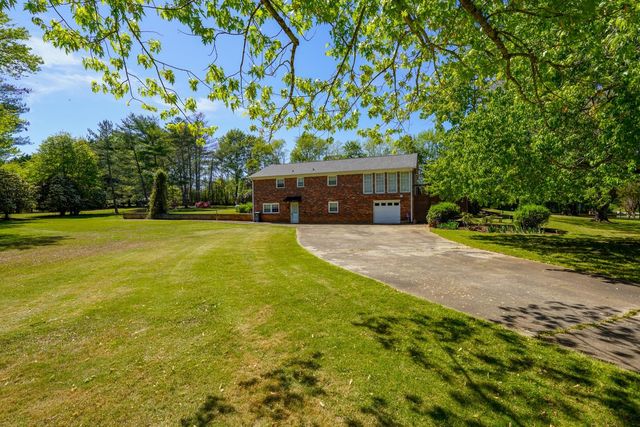 180 Herrle Road, Campobello, SC 29322