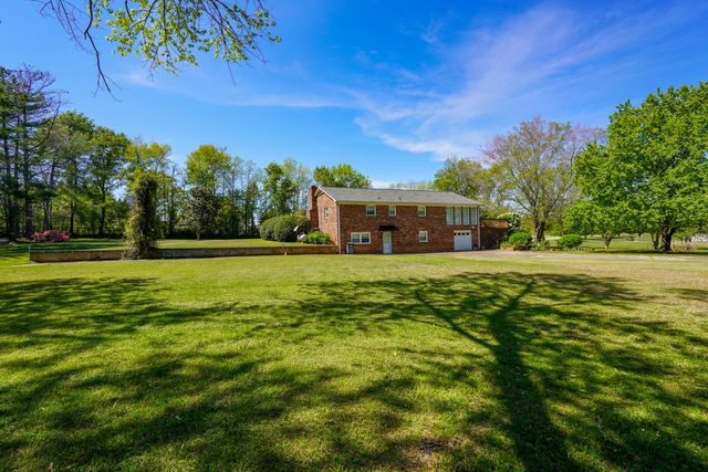 180 Herrle Road, Campobello, SC 29322