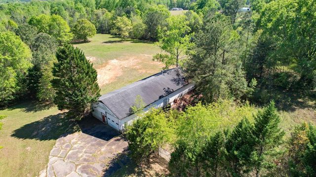 180 Herrle Road, Campobello, SC 29322