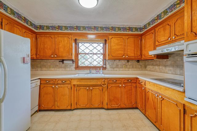 180 Herrle Road, Campobello, SC 29322
