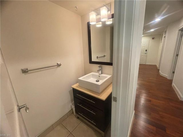 426 Granby St Apt 2B, Norfolk, VA 23510